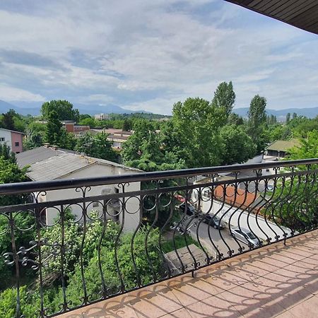 Spacious Apartment Skopje Exterior photo